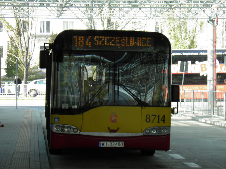 Niedzielne zmiany na pętli Metro Młociny