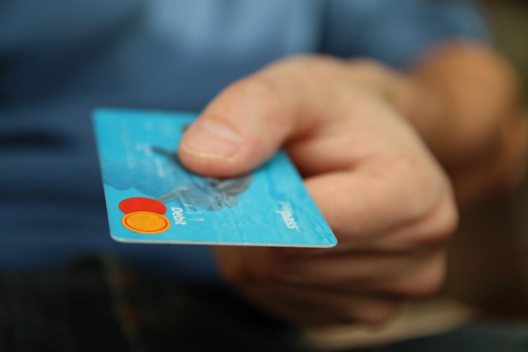 Wypłacił z cudzego konta 800 zł